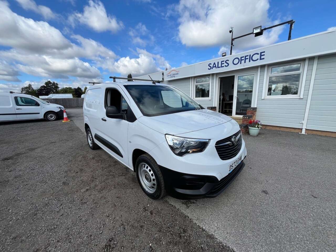 A 2023 VAUXHALL COMBO 1.5 Turbo D 2300 Prime Panel Van 5dr Diesel Manual L1 H1 Euro 6 (s/s) (100 A 2023 VAUXHALL COMBO 1.5 Turbo D 2300 Prime Panel Van 5dr Diesel Manual L1 H1 Euro 6 (s/s) (100