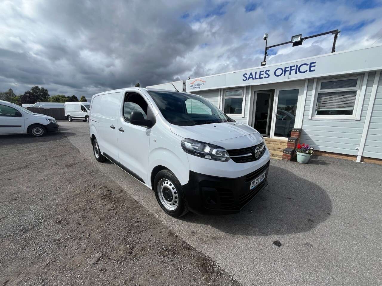 A 2023 VAUXHALL VIVARO 1.5 Turbo D 2900 Prime Panel Van 6dr Diesel Manual L1 H1 Euro 6 (s/s) (100 A 2023 VAUXHALL VIVARO 1.5 Turbo D 2900 Prime Panel Van 6dr Diesel Manual L1 H1 Euro 6 (s/s) (100