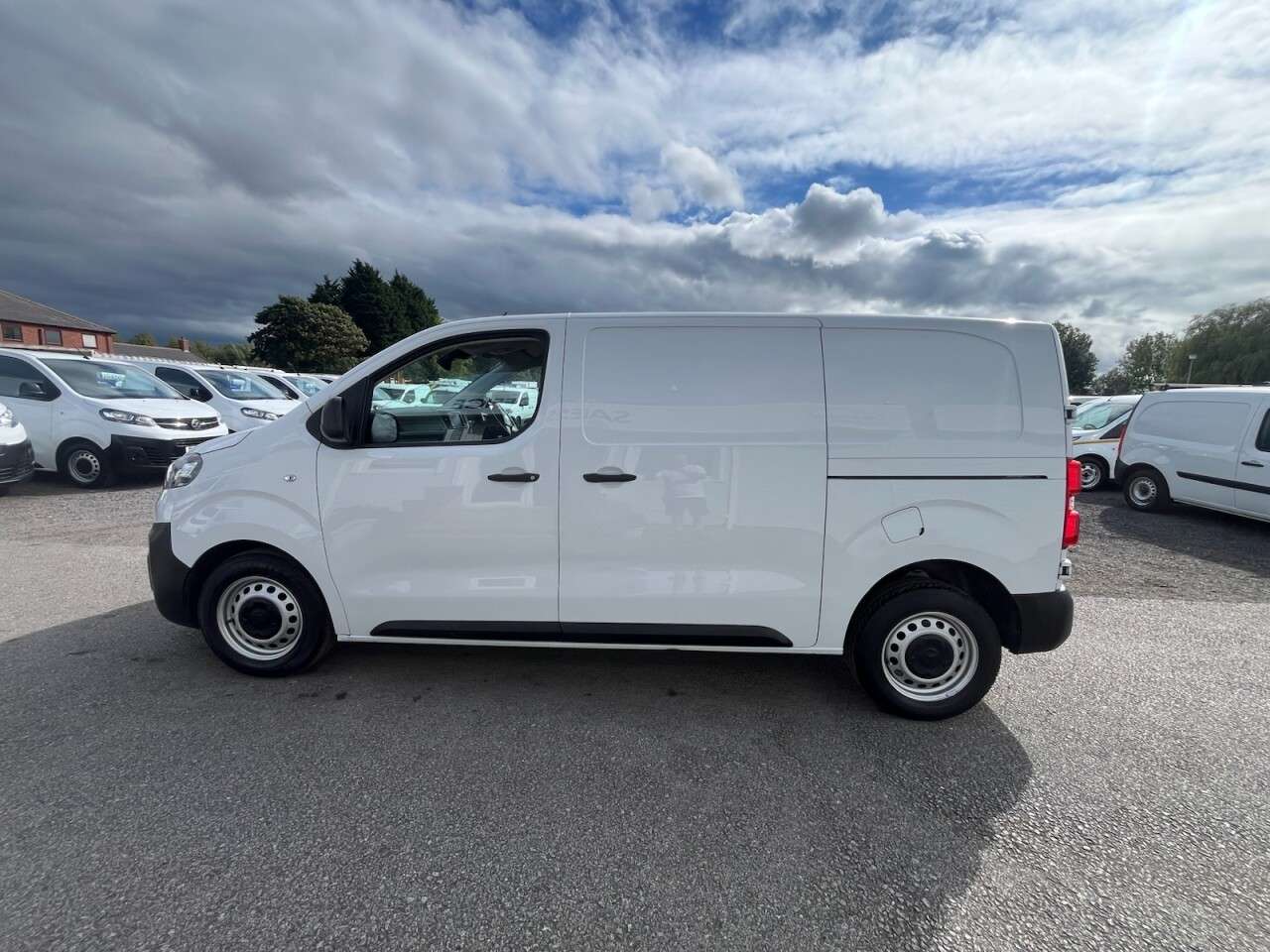 2023 VAUXHALL VIVARO 2023 VAUXHALL VIVARO