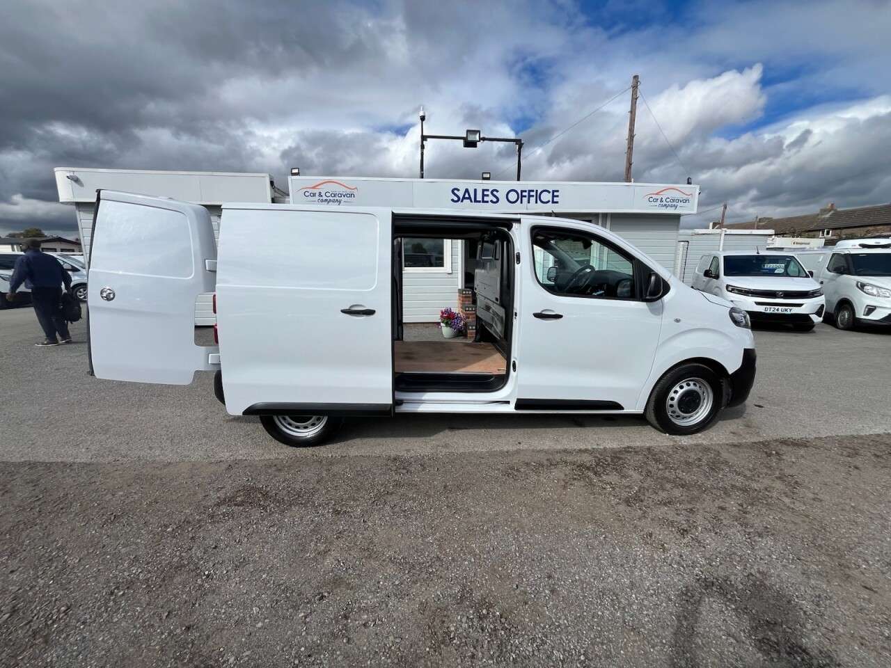 2023 VAUXHALL VIVARO 2023 VAUXHALL VIVARO