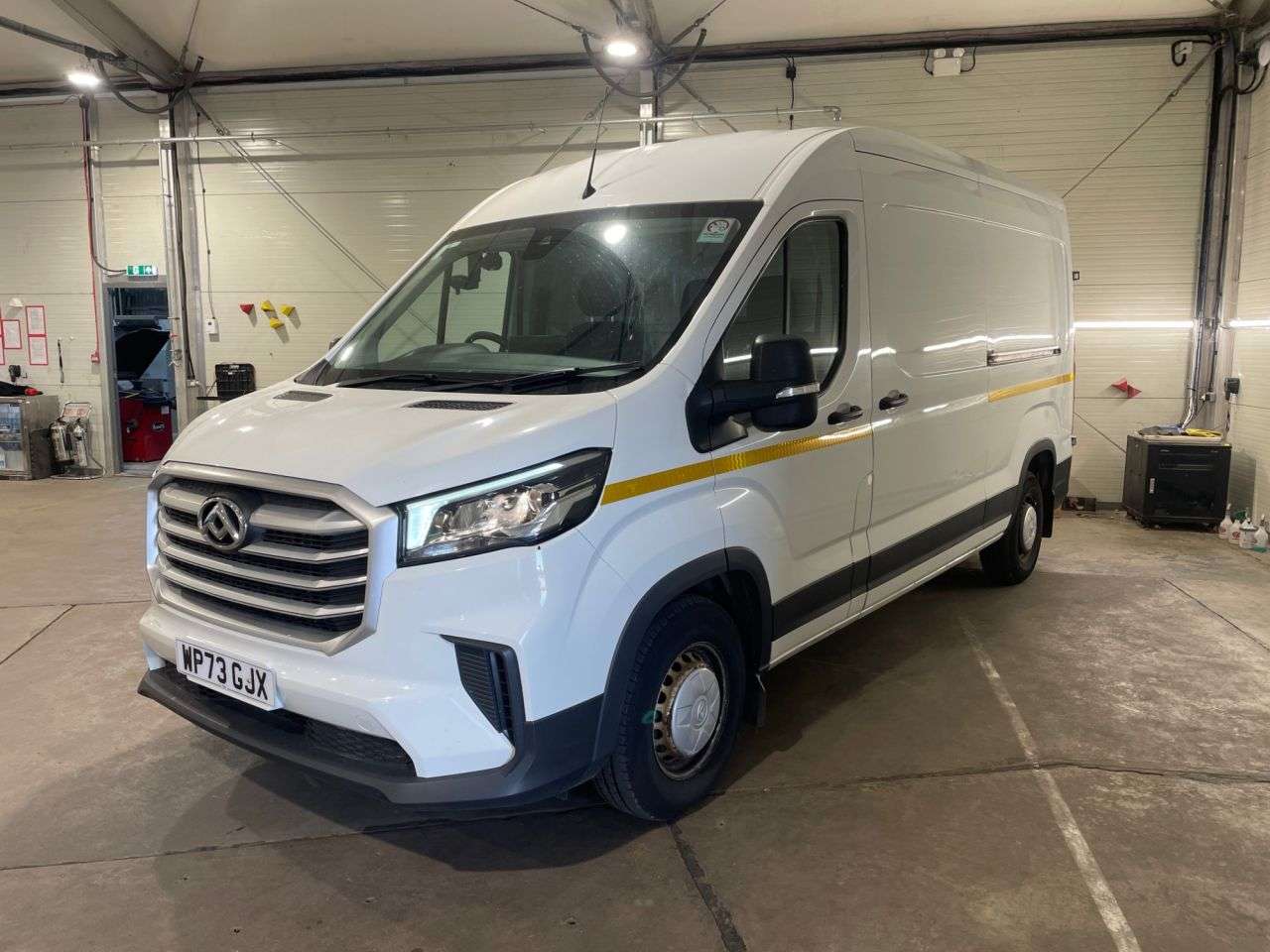 A 2023 MAXUS DELIVER 9 2.0 D20 Panel Van 5dr Diesel Manual FWD L3 H2 Euro 6 (s/s) (163 ps) A 2023 MAXUS DELIVER 9 2.0 D20 Panel Van 5dr Diesel Manual FWD L3 H2 Euro 6 (s/s) (163 ps)