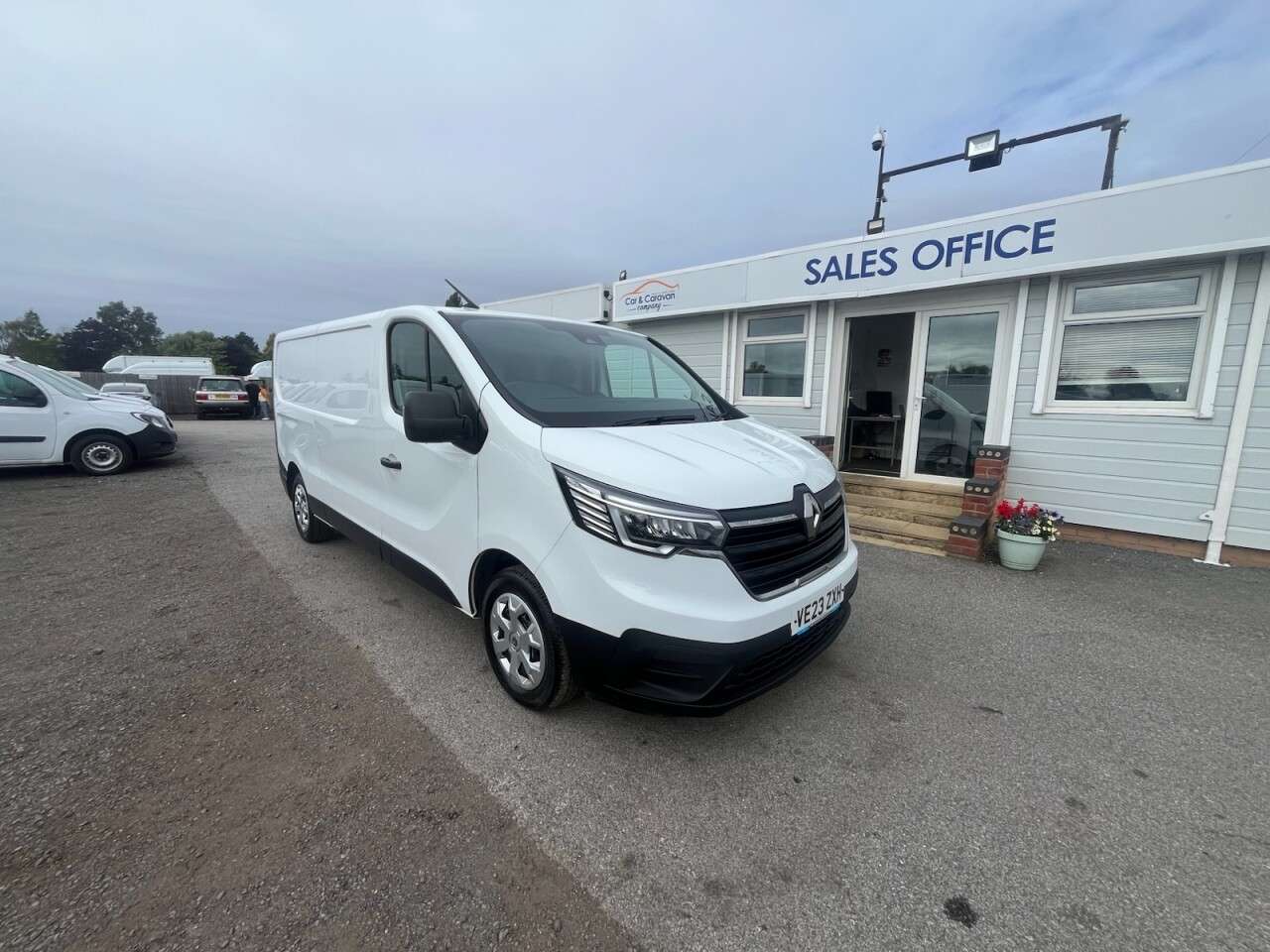 A 2023 RENAULT TRAFIC 2.0 dCi Blue LL30 Start Panel Van 5dr Diesel Manual L2 H1 Euro 6 (s/s) (130 A 2023 RENAULT TRAFIC 2.0 dCi Blue LL30 Start Panel Van 5dr Diesel Manual L2 H1 Euro 6 (s/s) (130