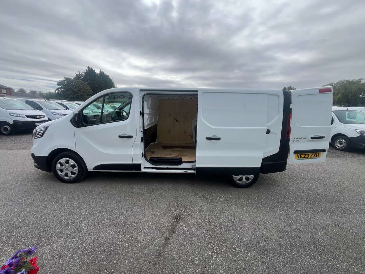 2023 RENAULT TRAFIC 2023 RENAULT TRAFIC