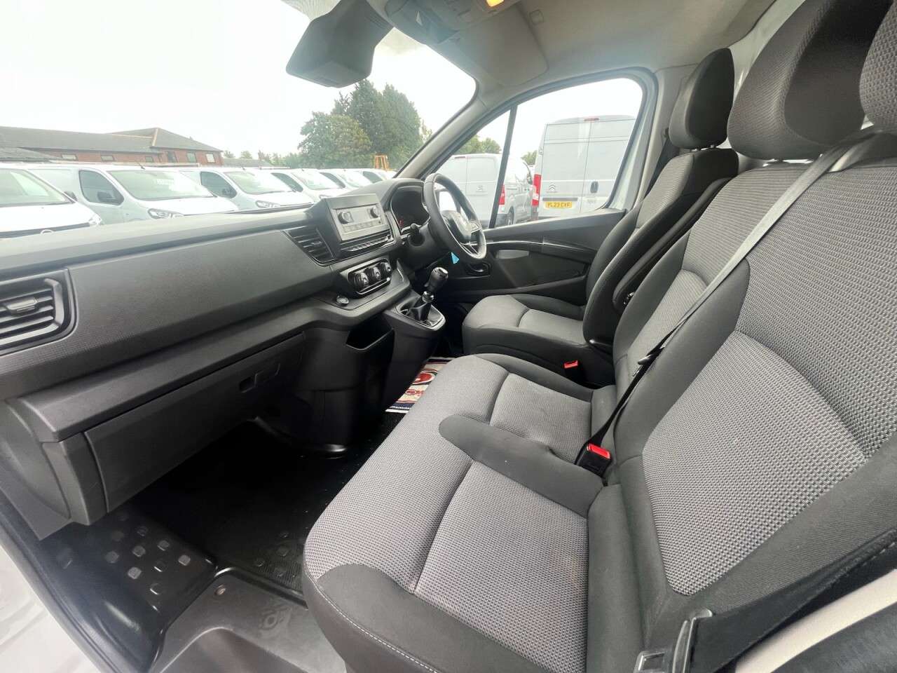 2023 RENAULT TRAFIC 2023 RENAULT TRAFIC