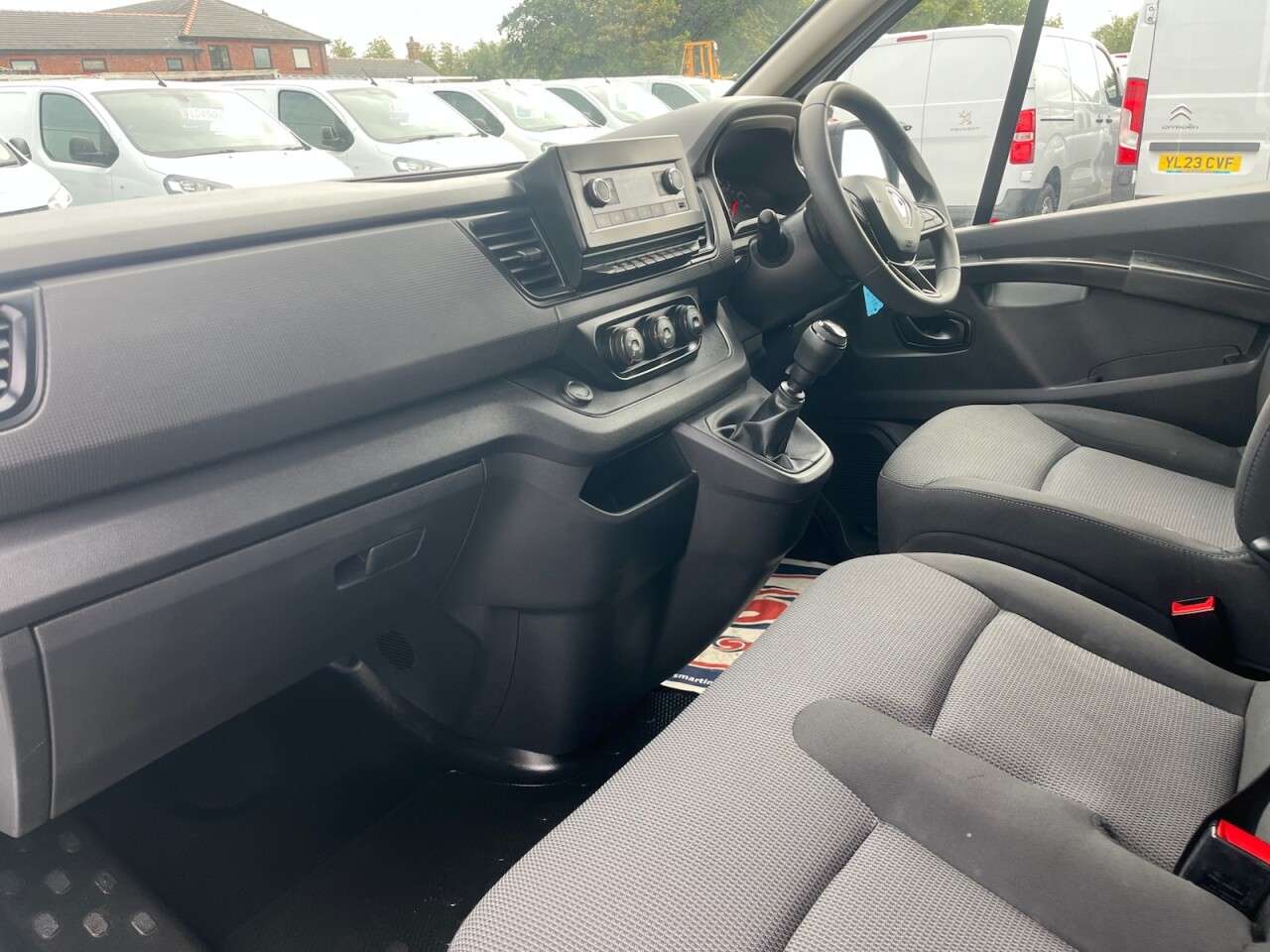 2023 RENAULT TRAFIC 2023 RENAULT TRAFIC