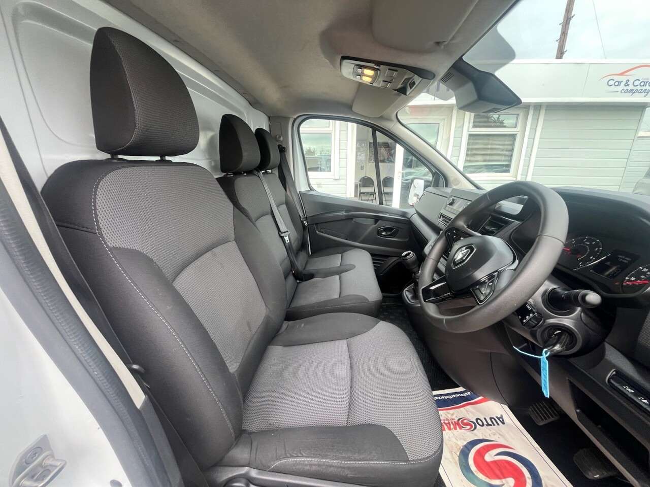 2023 RENAULT TRAFIC 2023 RENAULT TRAFIC