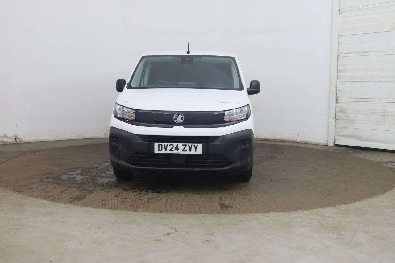 A 2024 VAUXHALL COMBO 1.5 Turbo D 2300 Prime Panel Van 5dr Diesel Manual SWB Euro 6 (s/s) (100 ps A 2024 VAUXHALL COMBO 1.5 Turbo D 2300 Prime Panel Van 5dr Diesel Manual SWB Euro 6 (s/s) (100 ps