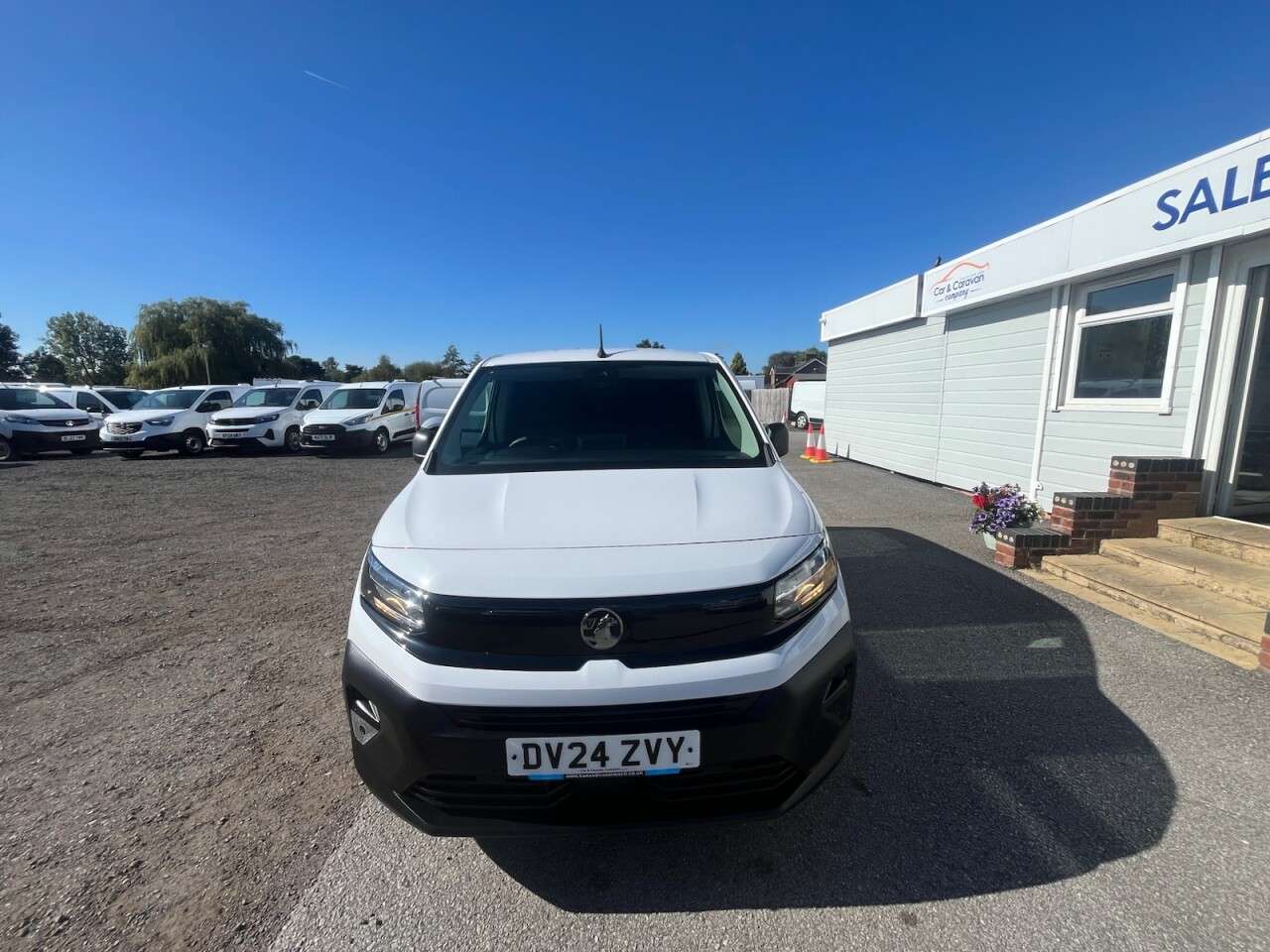 A 2024 VAUXHALL COMBO 1.5 Turbo D 2300 Prime Panel Van 5dr Diesel Manual SWB Euro 6 (s/s) (100 ps A 2024 VAUXHALL COMBO 1.5 Turbo D 2300 Prime Panel Van 5dr Diesel Manual SWB Euro 6 (s/s) (100 ps