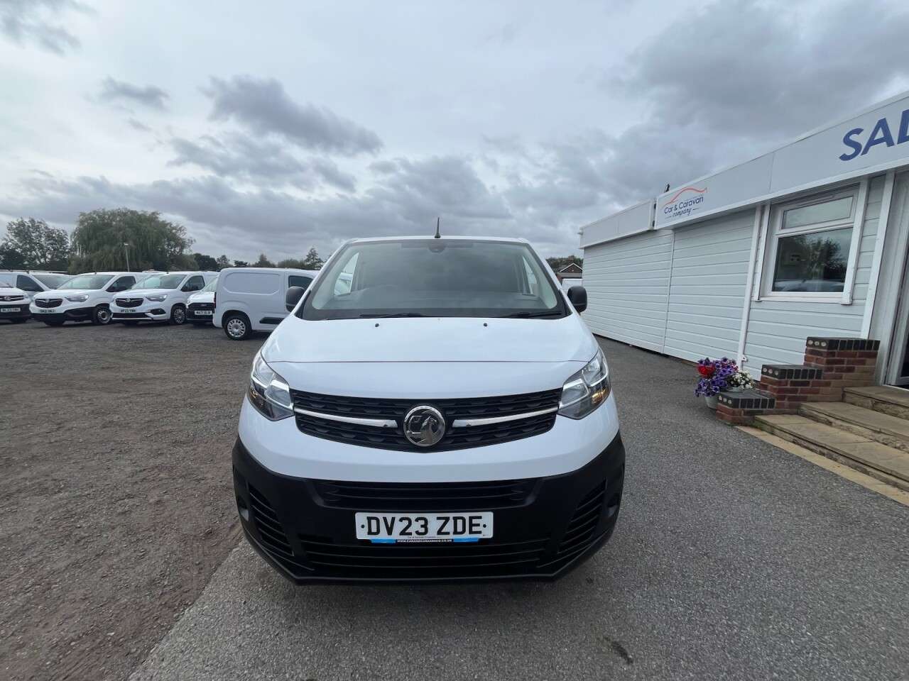 A 2023 VAUXHALL VIVARO 1.5 Turbo D 2900 Prime Panel Van 6dr Diesel Manual L1 H1 Euro 6 (s/s) (100 A 2023 VAUXHALL VIVARO 1.5 Turbo D 2900 Prime Panel Van 6dr Diesel Manual L1 H1 Euro 6 (s/s) (100