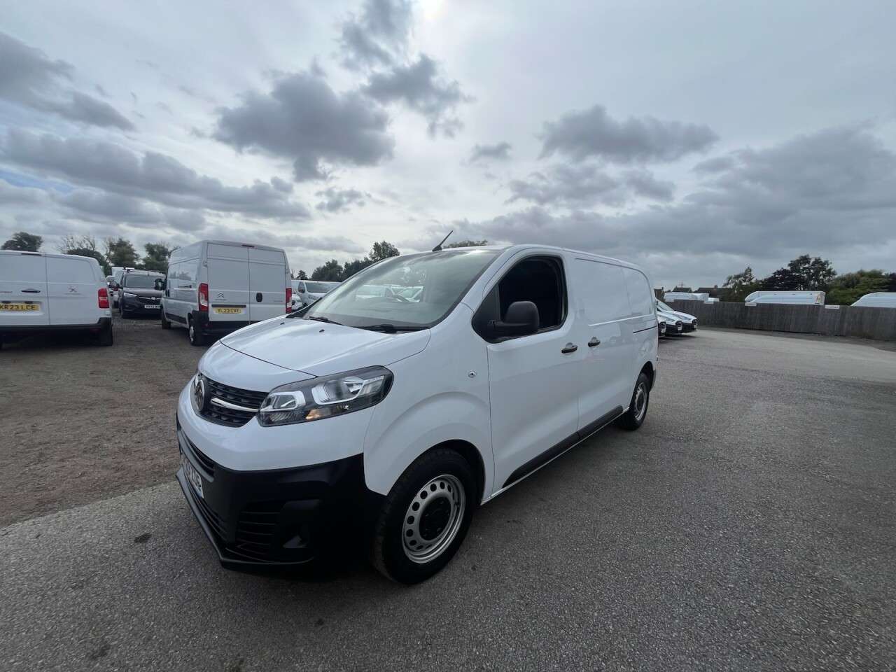 2023 VAUXHALL VIVARO 2023 VAUXHALL VIVARO