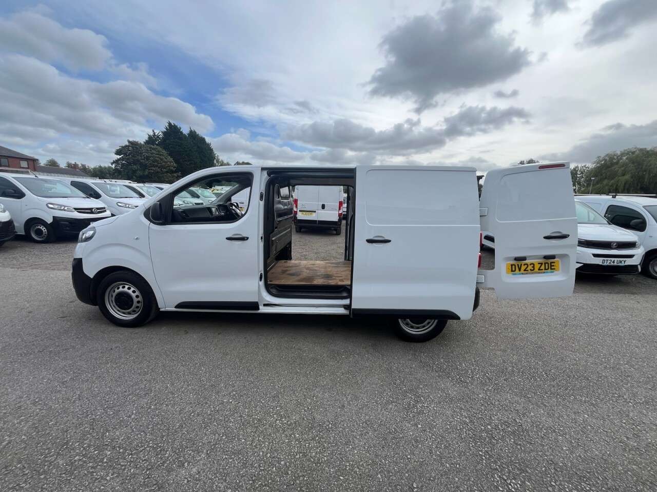 2023 VAUXHALL VIVARO 2023 VAUXHALL VIVARO