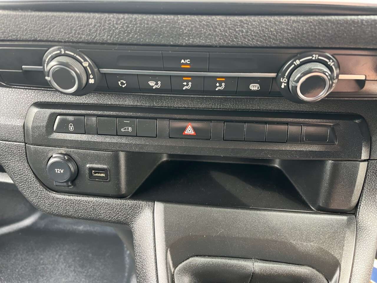 2023 VAUXHALL VIVARO 2023 VAUXHALL VIVARO