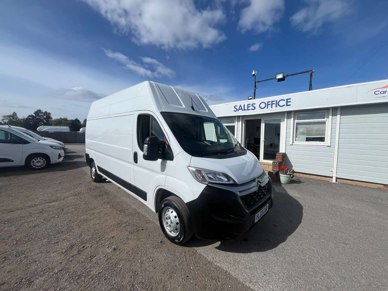 A 2023 CITROEN RELAY 2.2 BlueHDi 35 Enterprise Edition Panel Van 5dr Diesel Manual L3 Extra High A 2023 CITROEN RELAY 2.2 BlueHDi 35 Enterprise Edition Panel Van 5dr Diesel Manual L3 Extra High