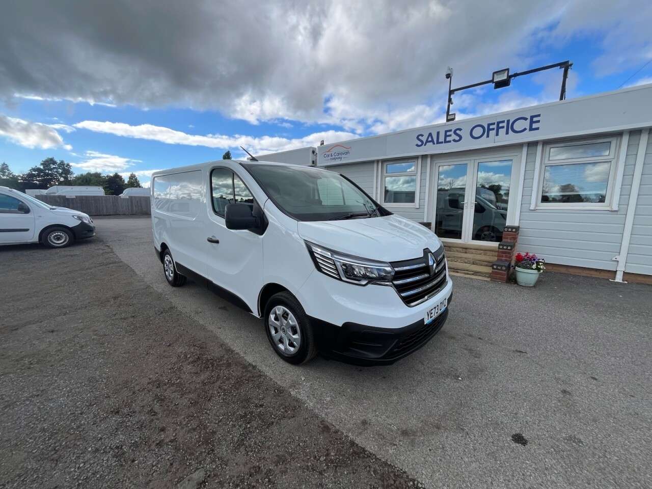 A 2023 RENAULT TRAFIC 2.0 dCi Blue SL28 Business+ Panel Van 5dr Diesel Manual L1 H1 Euro 6 (s/s) A 2023 RENAULT TRAFIC 2.0 dCi Blue SL28 Business+ Panel Van 5dr Diesel Manual L1 H1 Euro 6 (s/s)
