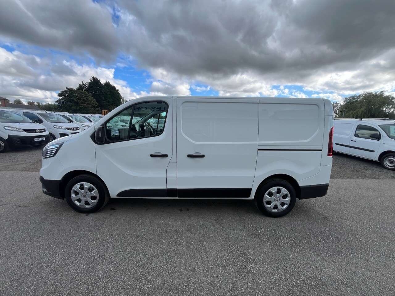 2023 RENAULT TRAFIC 2023 RENAULT TRAFIC