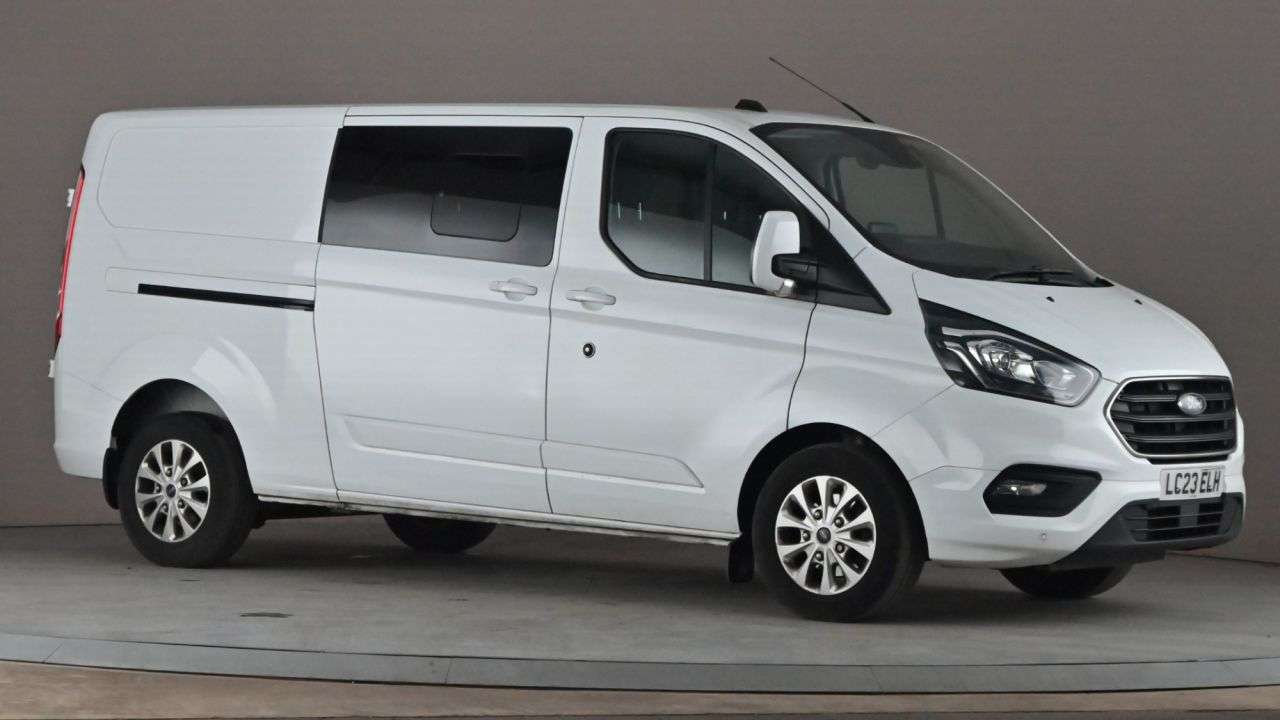 A 2023 FORD TRANSIT CUSTOM 2.0 320 EcoBlue Limited Crew Van Double Cab 5dr Diesel Auto L2 H1 Euro 6 (1 A 2023 FORD TRANSIT CUSTOM 2.0 320 EcoBlue Limited Crew Van Double Cab 5dr Diesel Auto L2 H1 Euro 6 (1
