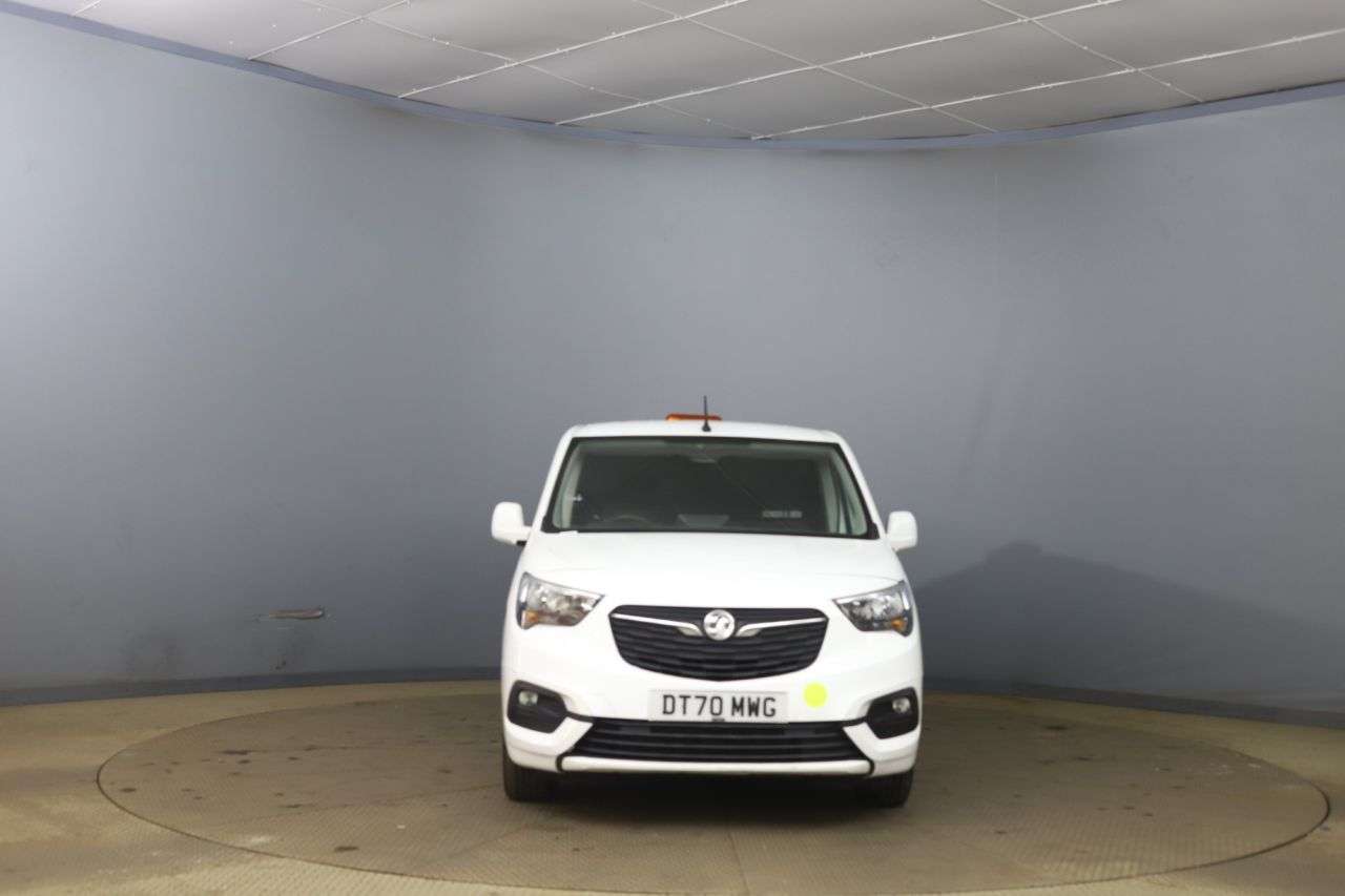 A 2021 VAUXHALL COMBO 1.5 Turbo D 2300 Sportive Panel Van 4dr Diesel Manual L1 H1 Euro 6 (100 ps) A 2021 VAUXHALL COMBO 1.5 Turbo D 2300 Sportive Panel Van 4dr Diesel Manual L1 H1 Euro 6 (100 ps)