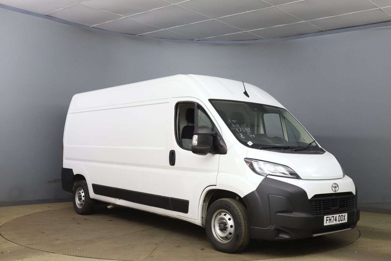 A 2025 TOYOTA PROACE MAX 2.2 BlueHDi 35 Icon Long Panel Van 5dr Diesel Manual L3 H2 Euro 6 (s/s) (14 A 2025 TOYOTA PROACE MAX 2.2 BlueHDi 35 Icon Long Panel Van 5dr Diesel Manual L3 H2 Euro 6 (s/s) (14