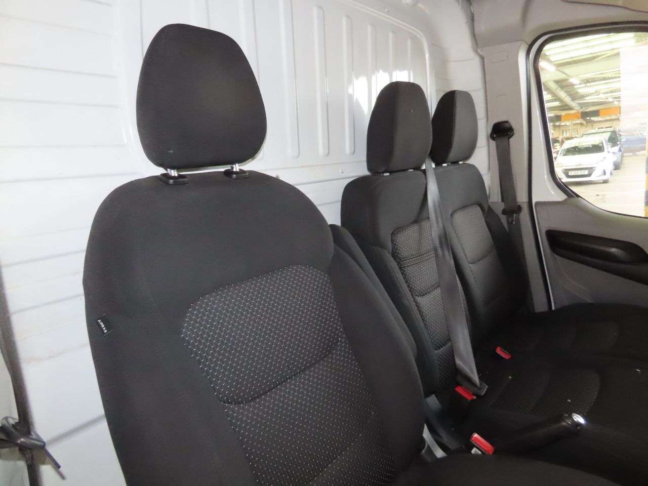 2023 MAXUS DELIVER 9 2023 MAXUS DELIVER 9