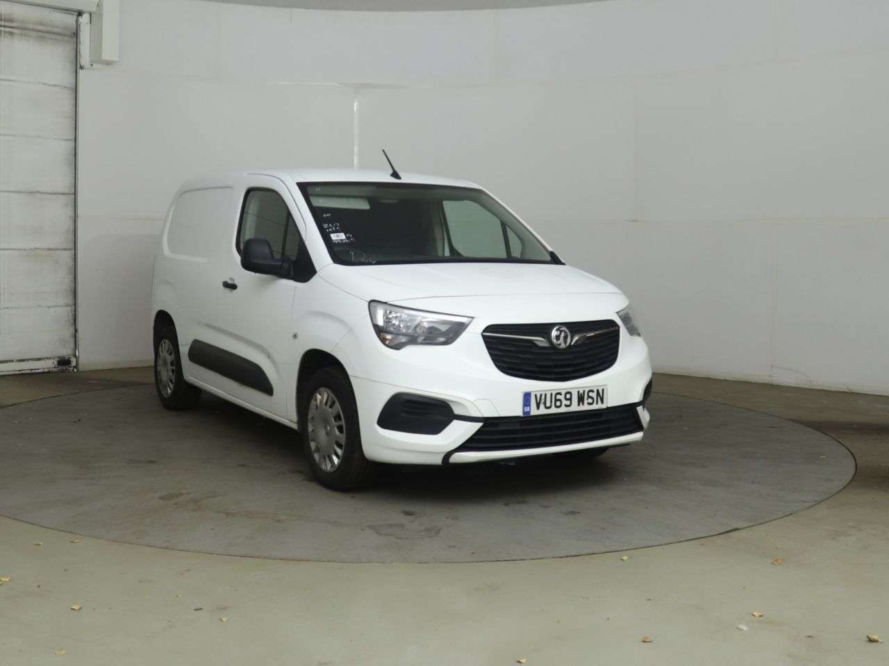 A 2019 VAUXHALL COMBO 1.5 Turbo D 2000 Sportive Panel Van 4dr Diesel Manual L1 H1 Euro 6 (s/s) (1 A 2019 VAUXHALL COMBO 1.5 Turbo D 2000 Sportive Panel Van 4dr Diesel Manual L1 H1 Euro 6 (s/s) (1