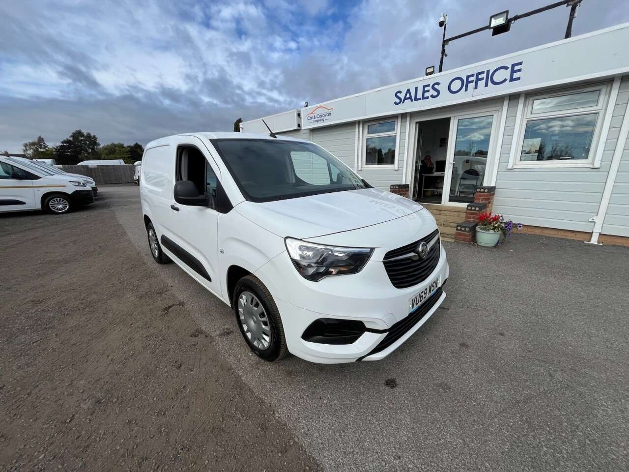 A 2019 VAUXHALL COMBO 1.5 Turbo D 2000 Sportive Panel Van 4dr Diesel Manual L1 H1 Euro 6 (s/s) (1 A 2019 VAUXHALL COMBO 1.5 Turbo D 2000 Sportive Panel Van 4dr Diesel Manual L1 H1 Euro 6 (s/s) (1