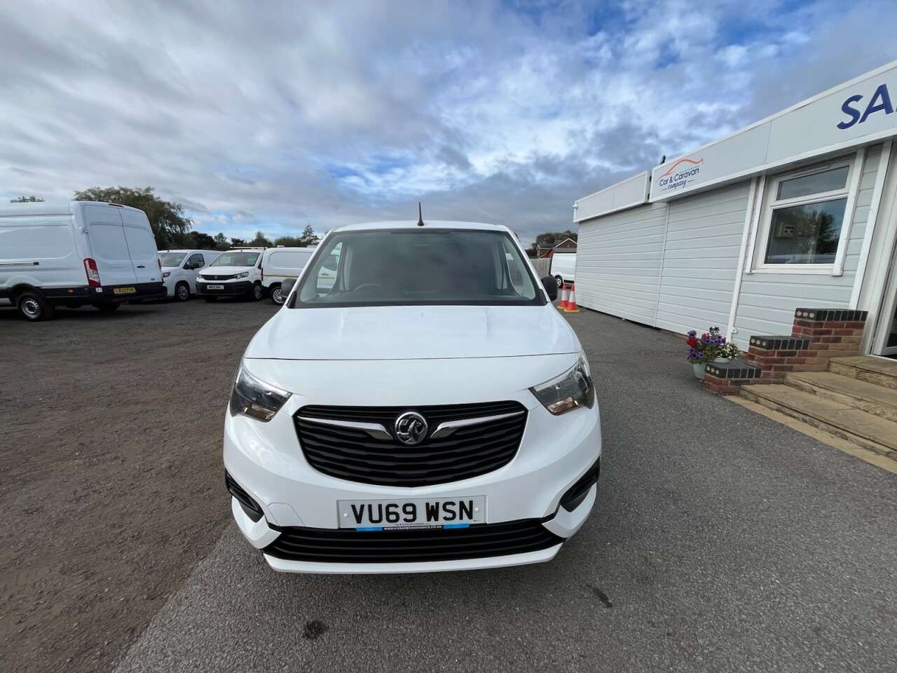 A 2019 VAUXHALL COMBO 1.5 Turbo D 2000 Sportive Panel Van 4dr Diesel Manual L1 H1 Euro 6 (s/s) (1 A 2019 VAUXHALL COMBO 1.5 Turbo D 2000 Sportive Panel Van 4dr Diesel Manual L1 H1 Euro 6 (s/s) (1