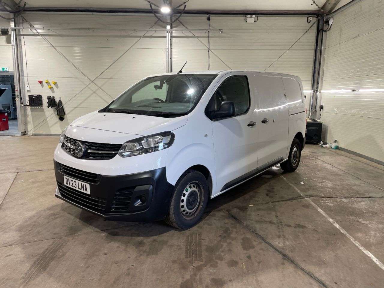 A 2023 VAUXHALL VIVARO 1.5 Turbo D 2900 Prime Panel Van 6dr Diesel Manual L1 H1 Euro 6 (s/s) (100 A 2023 VAUXHALL VIVARO 1.5 Turbo D 2900 Prime Panel Van 6dr Diesel Manual L1 H1 Euro 6 (s/s) (100