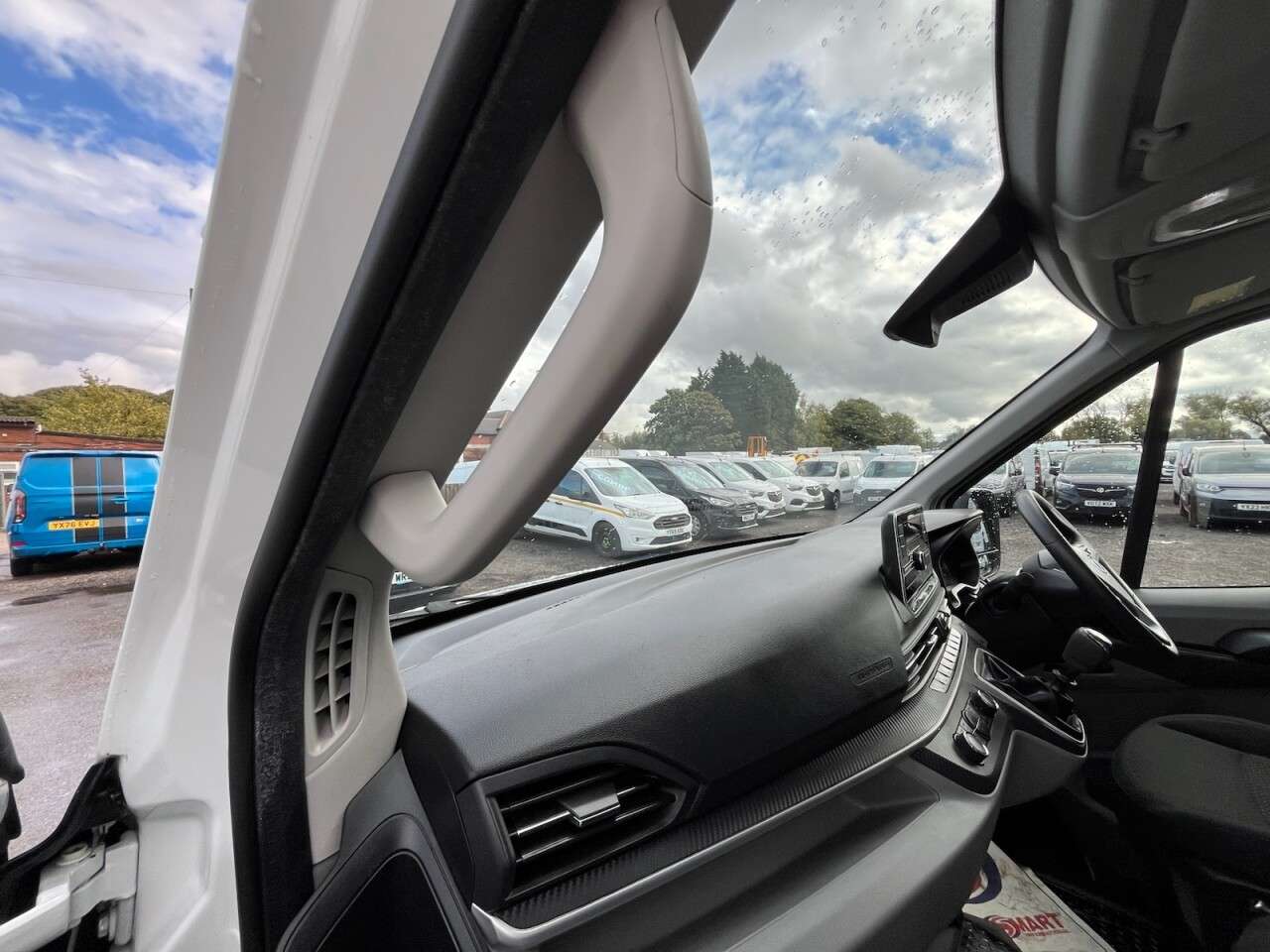 2023 MAXUS DELIVER 9 2023 MAXUS DELIVER 9