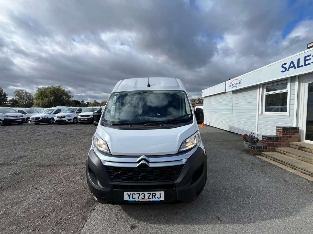 A 2023 CITROEN RELAY 2.2 BlueHDi 35 Enterprise Edition Panel Van 5dr Diesel Manual L4 High Roof A 2023 CITROEN RELAY 2.2 BlueHDi 35 Enterprise Edition Panel Van 5dr Diesel Manual L4 High Roof