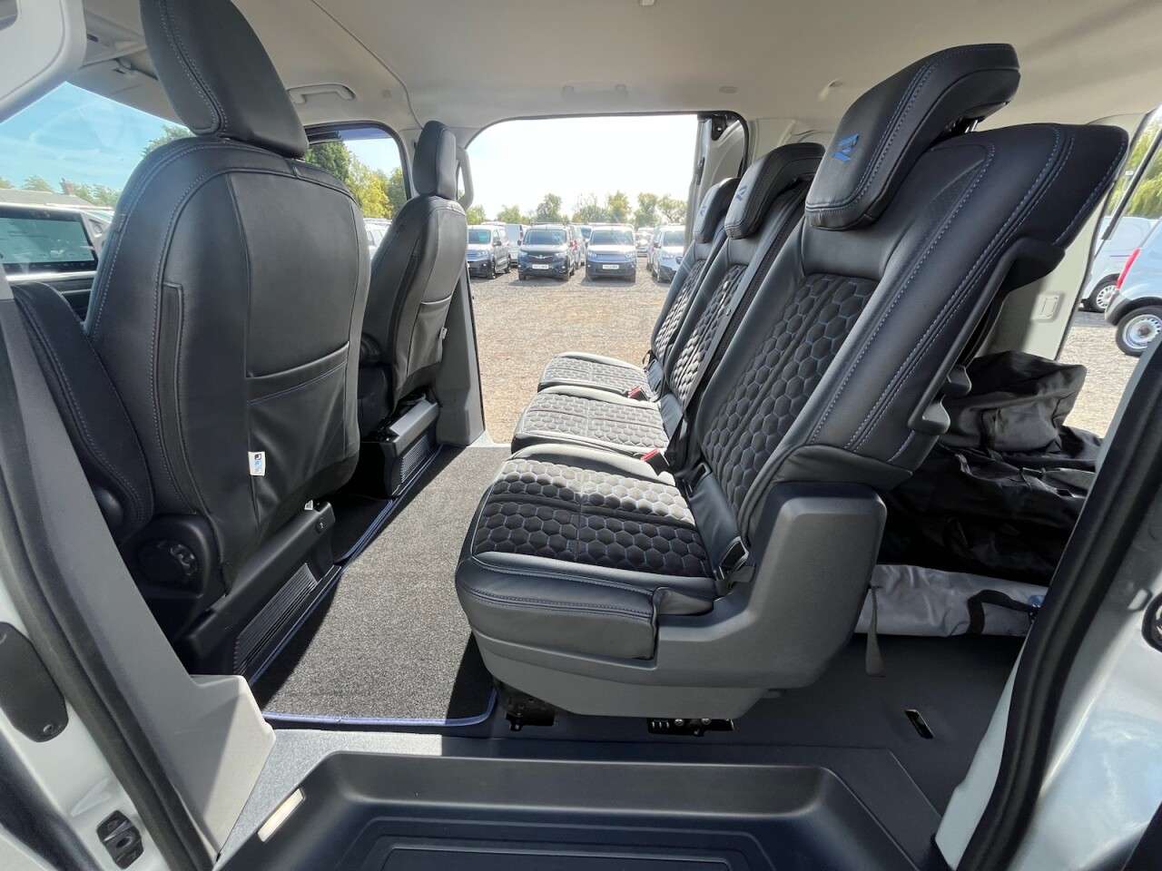 2025 VOLKSWAGEN TRANSPORTER 2025 VOLKSWAGEN TRANSPORTER