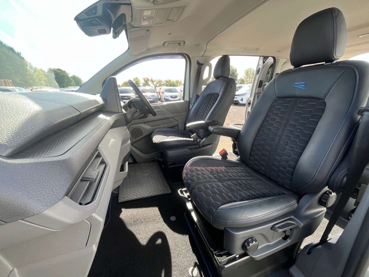 2025 VOLKSWAGEN TRANSPORTER 2025 VOLKSWAGEN TRANSPORTER