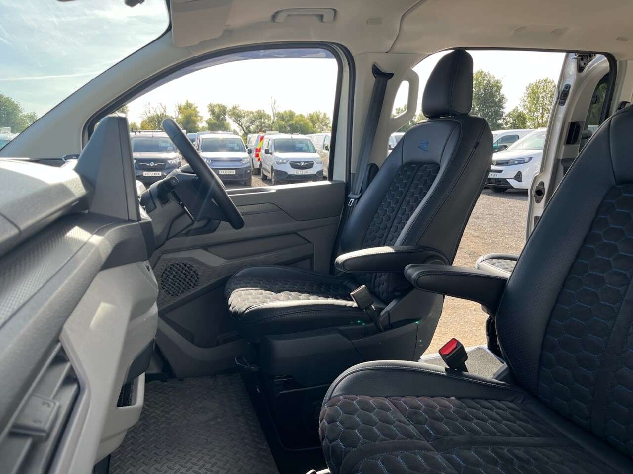 2025 VOLKSWAGEN TRANSPORTER 2025 VOLKSWAGEN TRANSPORTER