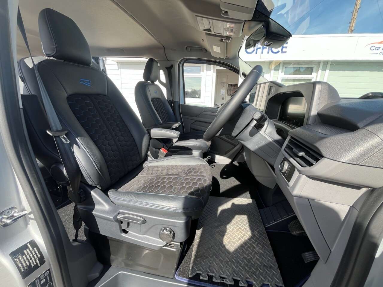 2025 VOLKSWAGEN TRANSPORTER 2025 VOLKSWAGEN TRANSPORTER