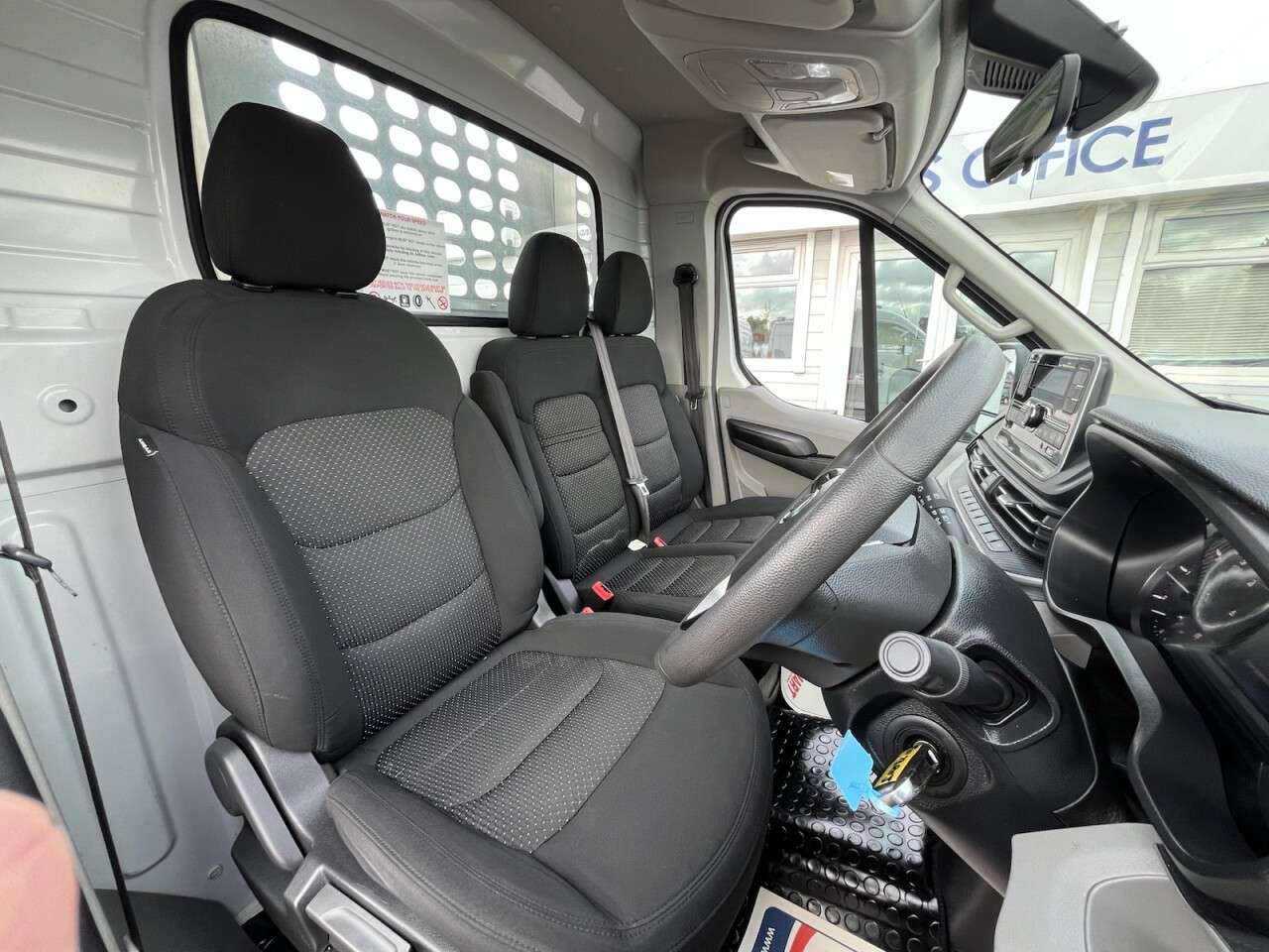 2023 MAXUS DELIVER 9 2023 MAXUS DELIVER 9