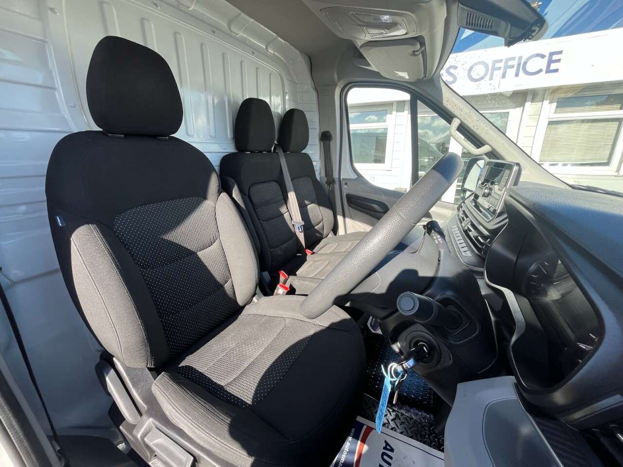 2023 MAXUS DELIVER 9 2023 MAXUS DELIVER 9