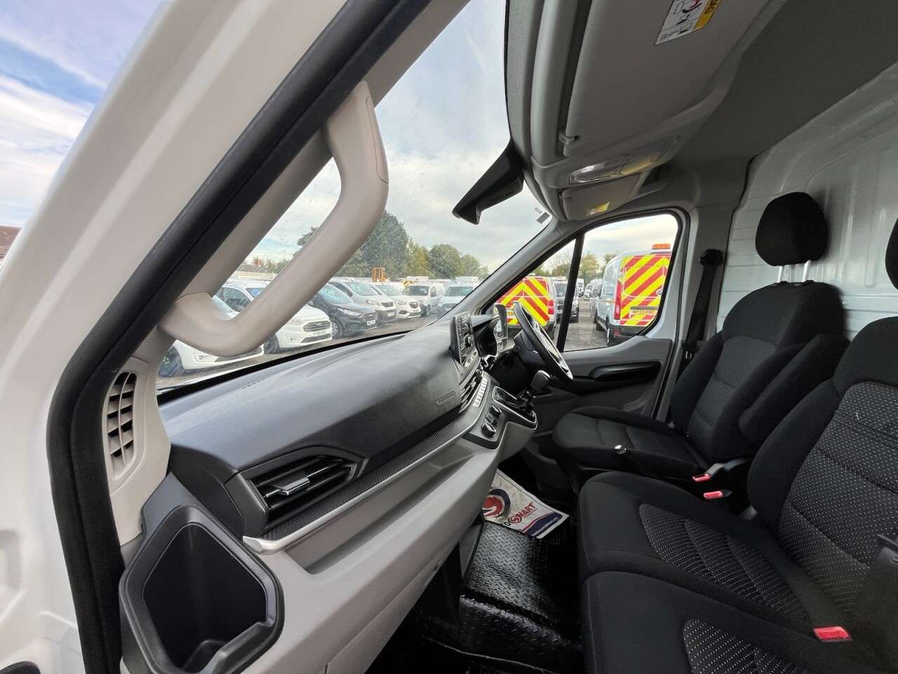 2023 MAXUS DELIVER 9 2023 MAXUS DELIVER 9