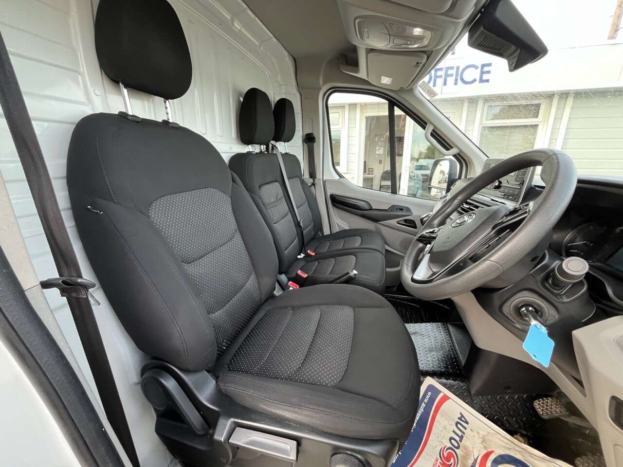2023 MAXUS DELIVER 9 2023 MAXUS DELIVER 9