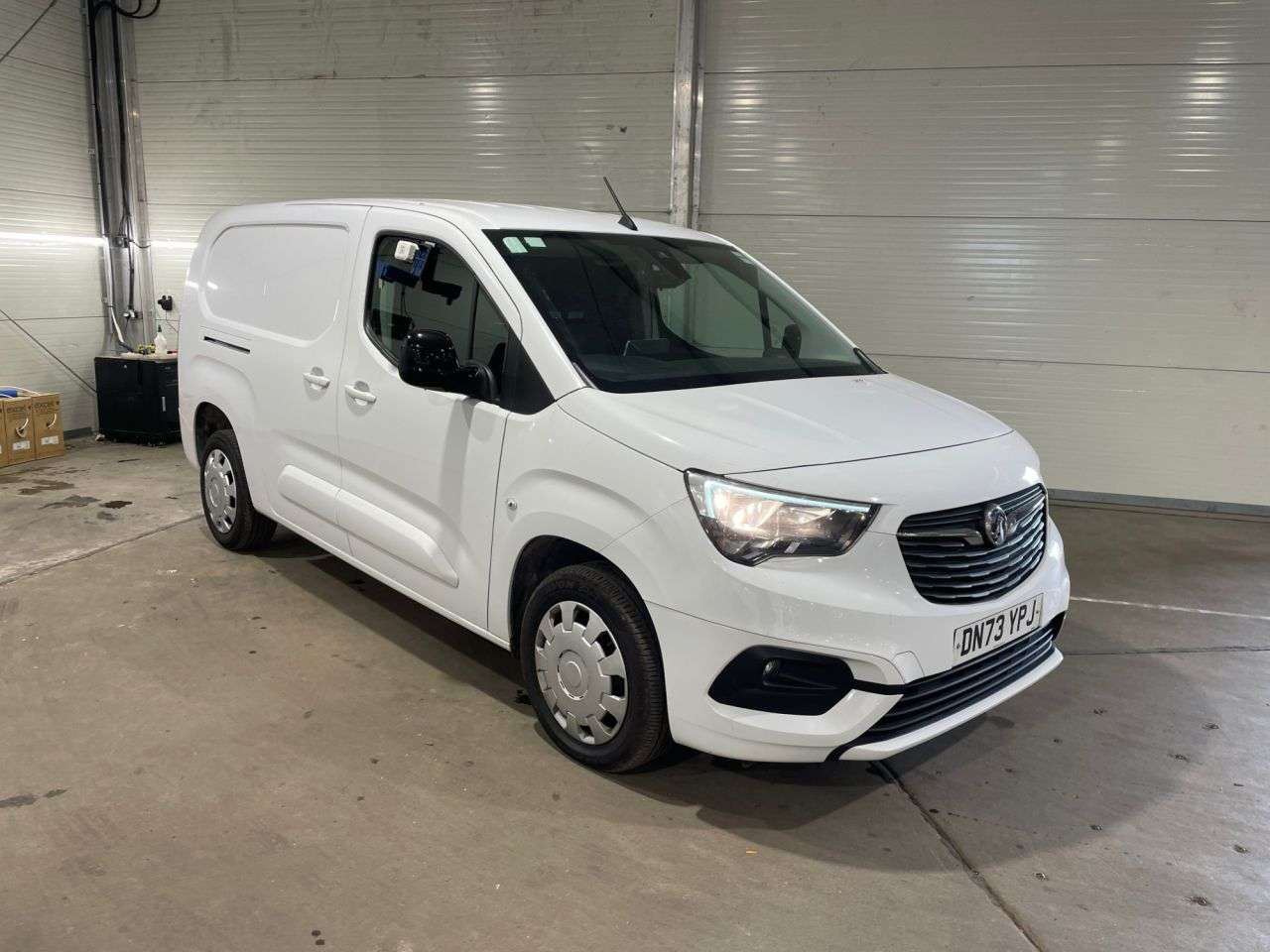 A 2023 VAUXHALL COMBO 1.5 Turbo D 2300 Pro Panel Van 6dr Diesel Manual L2 H1 Euro 6 (s/s) (100 ps A 2023 VAUXHALL COMBO 1.5 Turbo D 2300 Pro Panel Van 6dr Diesel Manual L2 H1 Euro 6 (s/s) (100 ps