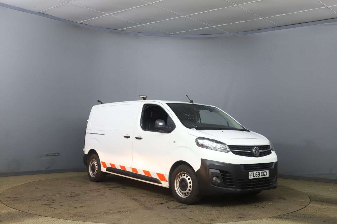 A 2019 VAUXHALL VIVARO 1.5 Turbo D 2900 Edition Panel Van 5dr Diesel Manual L1 H1 Euro 6 (s/s) (10 A 2019 VAUXHALL VIVARO 1.5 Turbo D 2900 Edition Panel Van 5dr Diesel Manual L1 H1 Euro 6 (s/s) (10