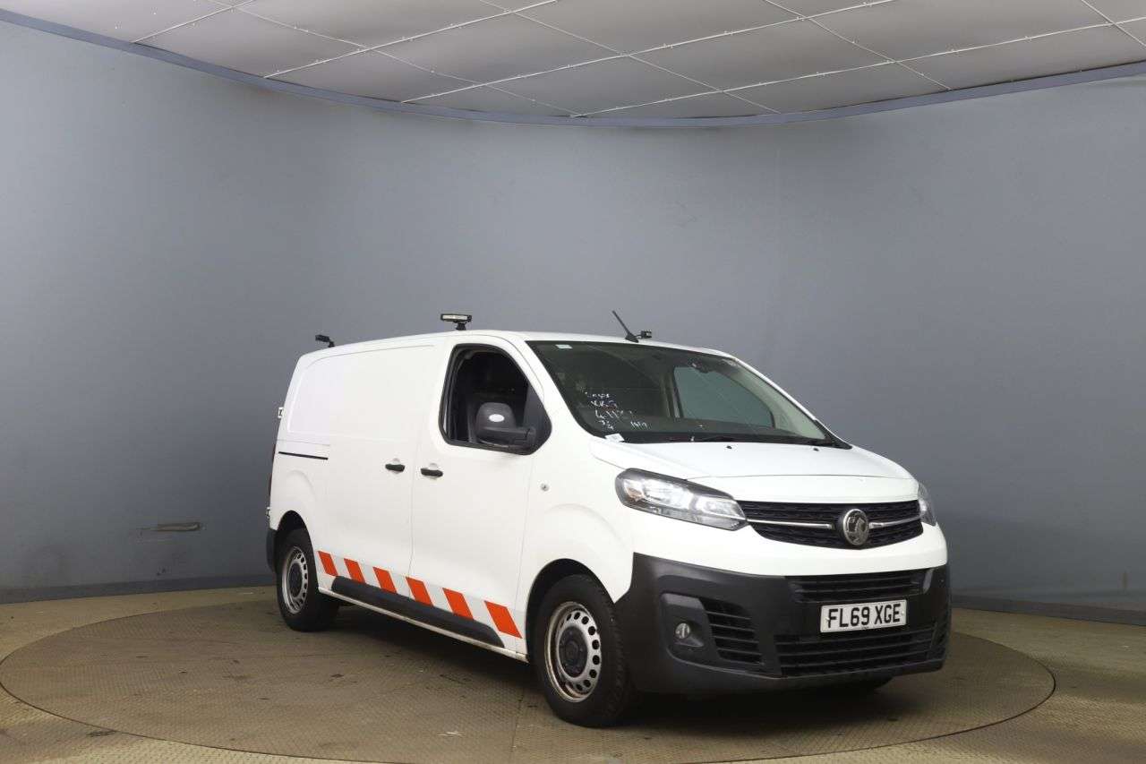 A 2019 VAUXHALL VIVARO 1.5 Turbo D 2900 Edition Panel Van 5dr Diesel Manual L1 H1 Euro 6 (s/s) (10 A 2019 VAUXHALL VIVARO 1.5 Turbo D 2900 Edition Panel Van 5dr Diesel Manual L1 H1 Euro 6 (s/s) (10