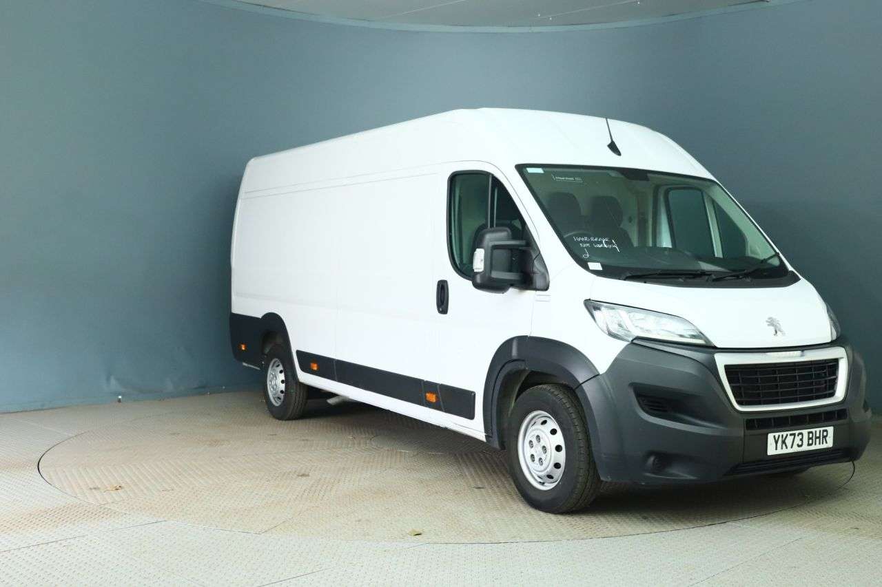 A 2023 PEUGEOT BOXER 2.2 BlueHDi 435 Professional Premium + Panel Van 5dr Diesel Manual L4 High A 2023 PEUGEOT BOXER 2.2 BlueHDi 435 Professional Premium + Panel Van 5dr Diesel Manual L4 High