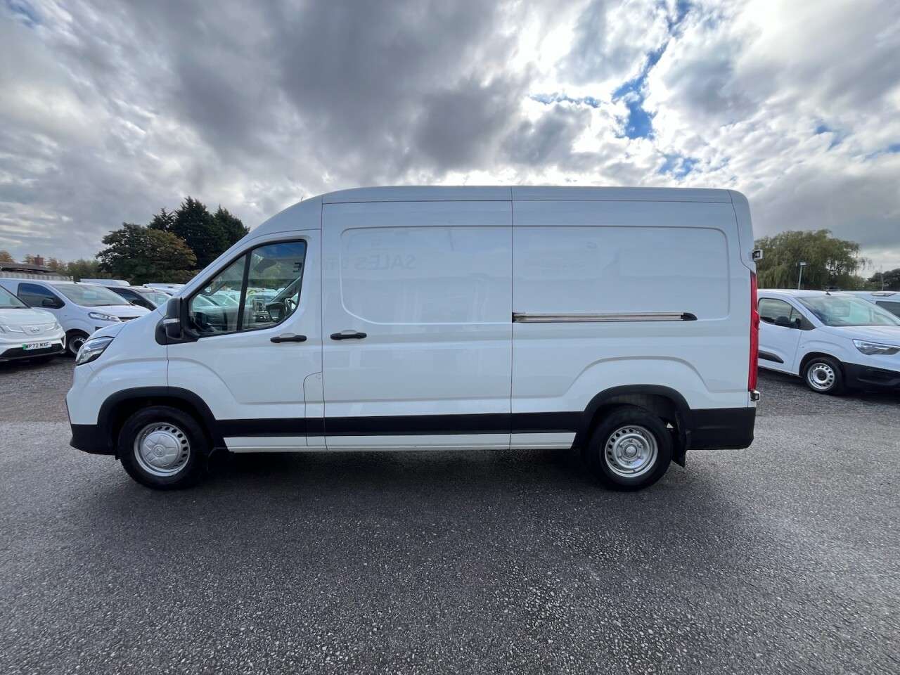 2023 MAXUS DELIVER 9 2023 MAXUS DELIVER 9