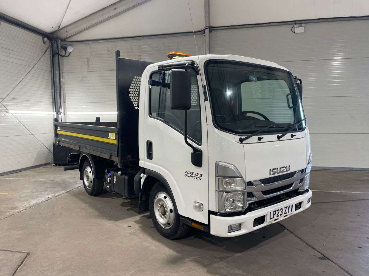 A 2023 ISUZU GRAFTER 1.9D N35 Green Tipper 2dr Diesel Manual RWD SWB Euro 6 (SRW) (125 ps) A 2023 ISUZU GRAFTER 1.9D N35 Green Tipper 2dr Diesel Manual RWD SWB Euro 6 (SRW) (125 ps)