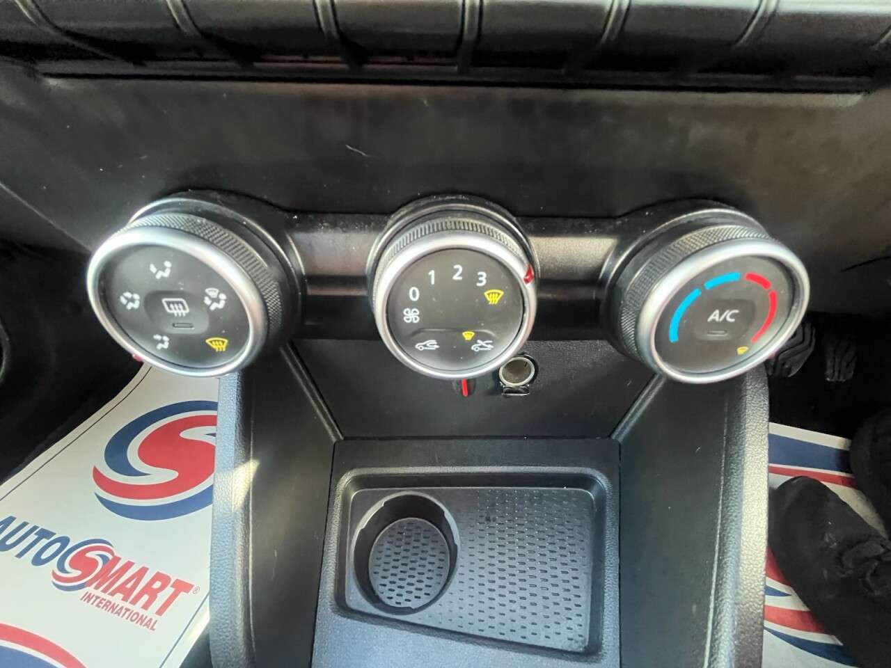 2019 DACIA DUSTER 2019 DACIA DUSTER