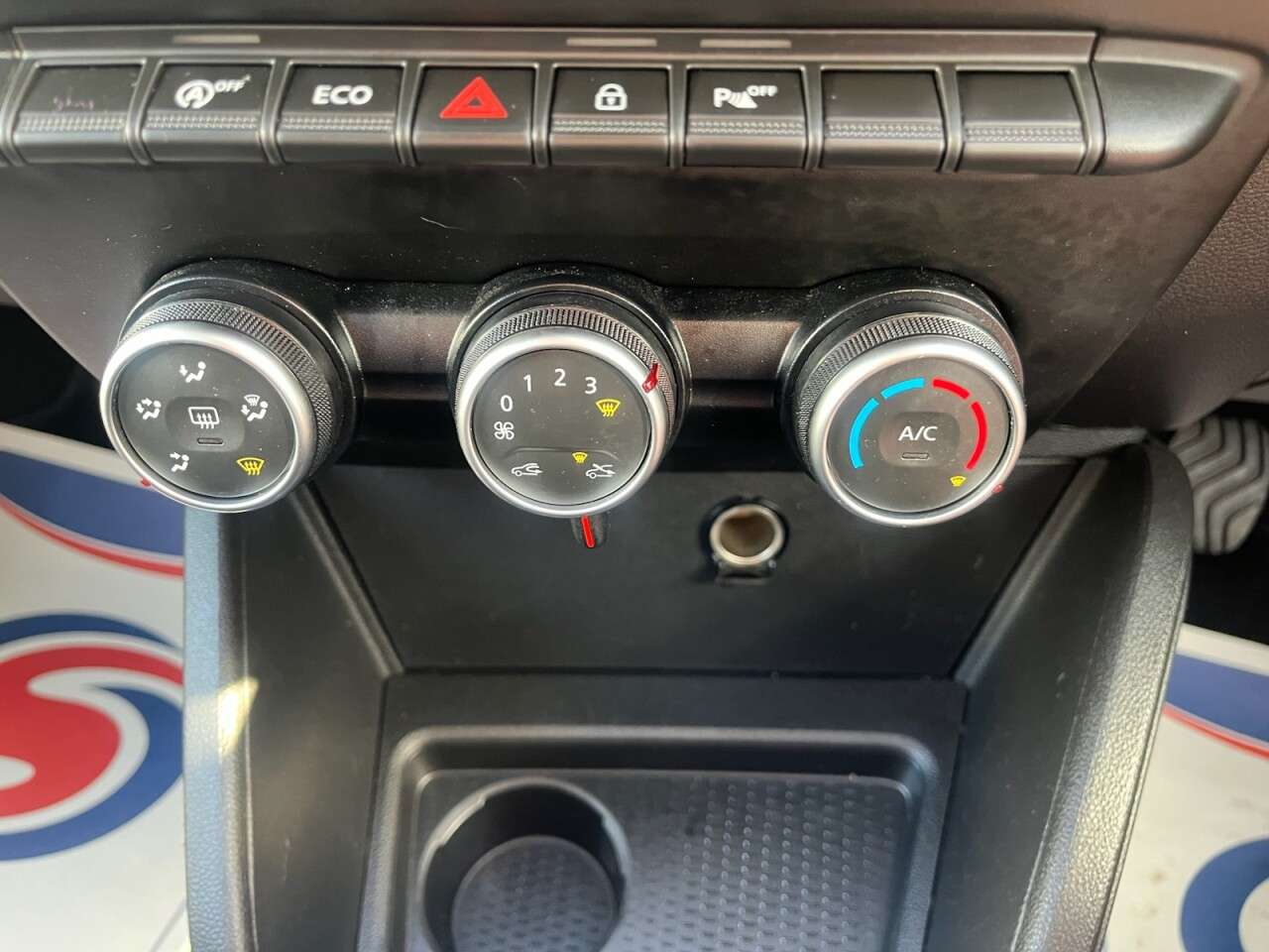 2019 DACIA DUSTER 2019 DACIA DUSTER