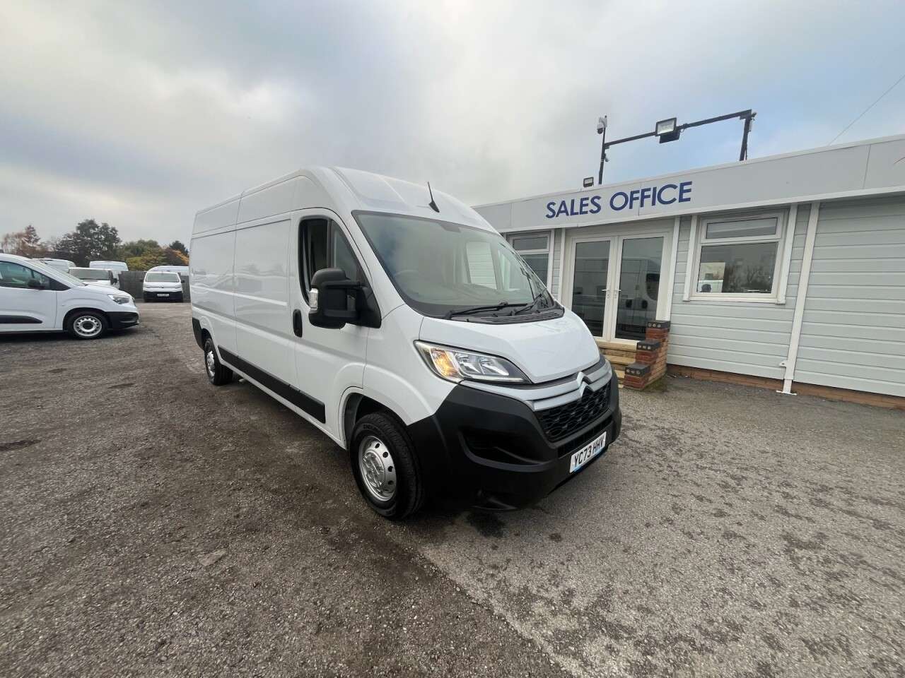 A 2023 CITROEN RELAY 2.2 BlueHDi 35 Enterprise Edition Panel Van 5dr Diesel Manual L3 High Roof A 2023 CITROEN RELAY 2.2 BlueHDi 35 Enterprise Edition Panel Van 5dr Diesel Manual L3 High Roof