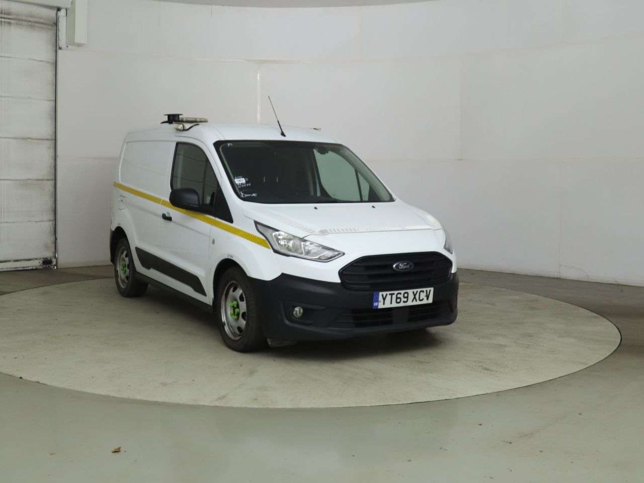 A 2019 FORD TRANSIT CONNECT 1.5 220 EcoBlue Leader Panel Van 5dr Diesel Manual L1 Euro 6 (s/s) (100 ps) A 2019 FORD TRANSIT CONNECT 1.5 220 EcoBlue Leader Panel Van 5dr Diesel Manual L1 Euro 6 (s/s) (100 ps)