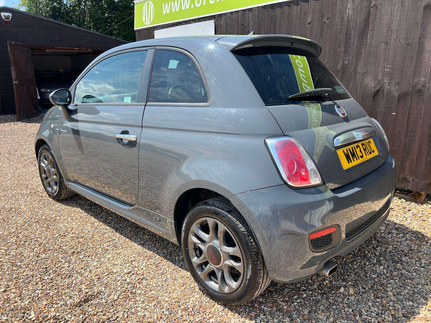 A 2013 FIAT 500 1.2 S A 2013 FIAT 500 1.2 S