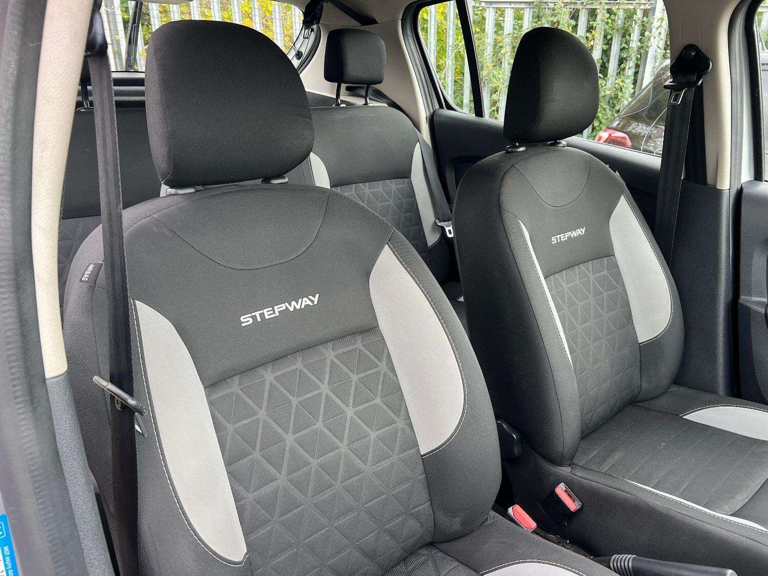 2015 DACIA SANDERO STEPWAY 2015 DACIA SANDERO STEPWAY