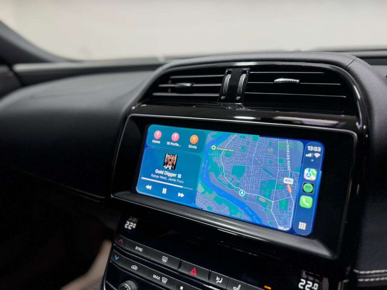 2018 JAGUAR XE 2018 JAGUAR XE